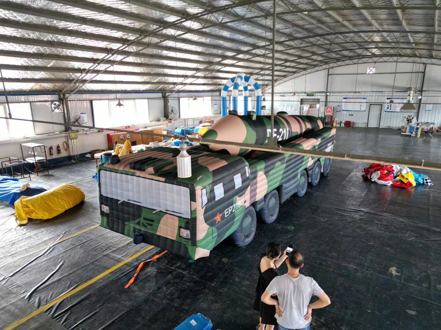 大关灾后重建：新疆阿合奇帐篷搭建保障受灾群众生活